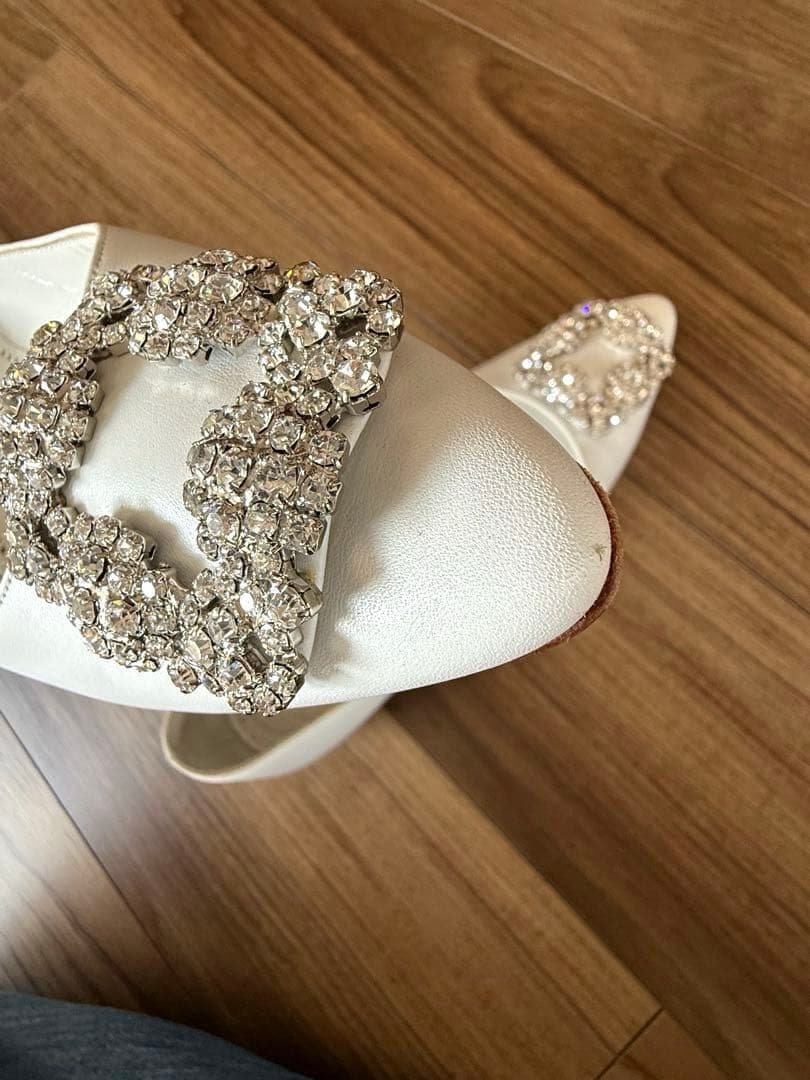 マノロ　ハンギシ　フラット　レザー　ホワイト　Size36