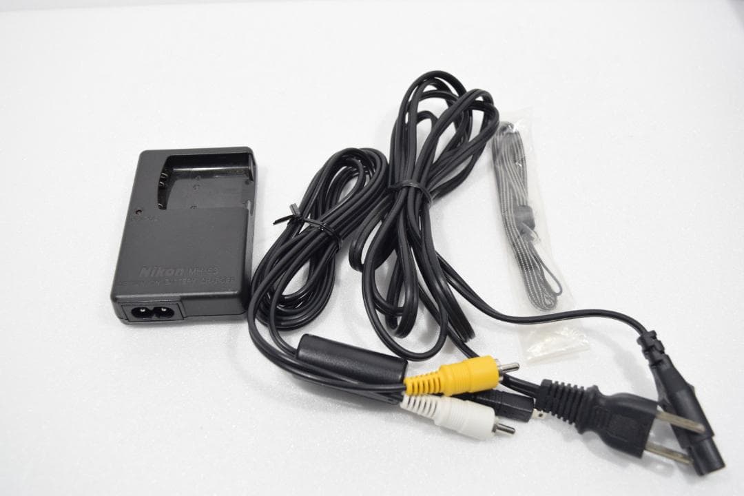 Nikon COOLPIX S570 ニコン クールピクス デジタルカメラ 箱付