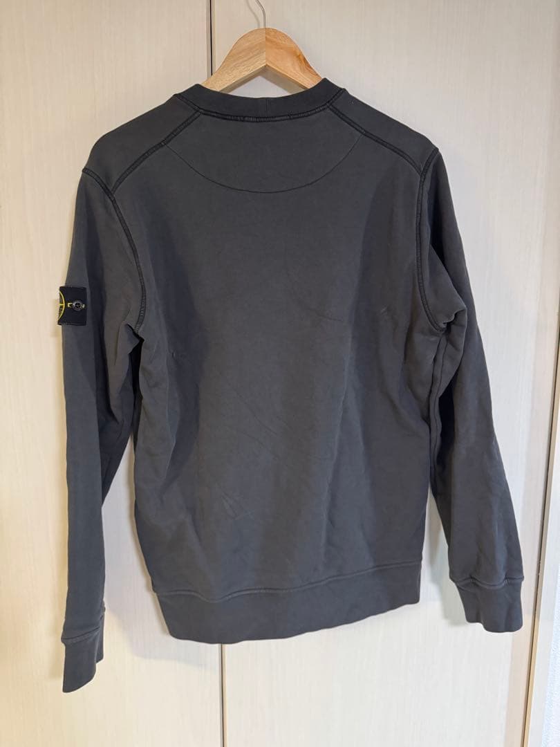 ストーンアイランド　グレー　スウェット　Lサイズ　801563051