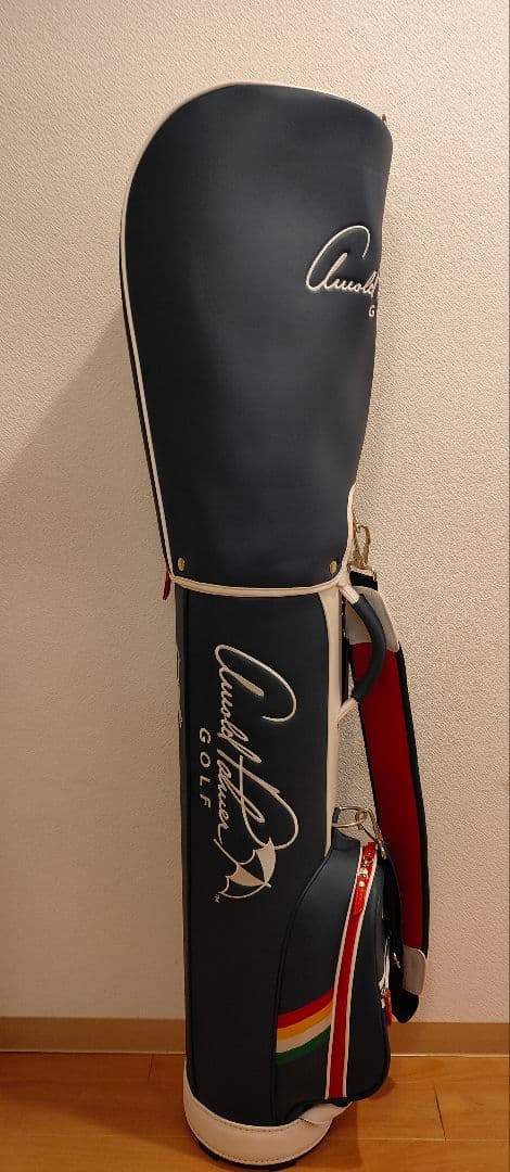 ※美品　Arnold Palmer 軽量キャディバッグ（ラウンド使用無しです）