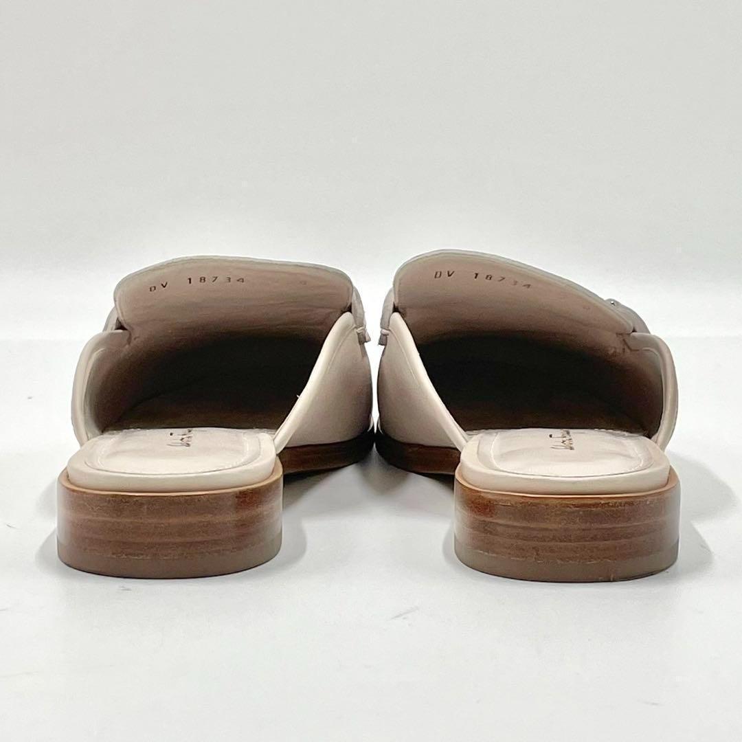 フェラガモ ガンチーニ ミュール パンプス スリッポン ベージュ アイボリー