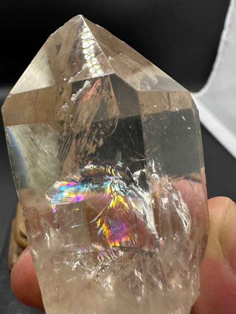 エレスチャルクォーツ（水入虹り）