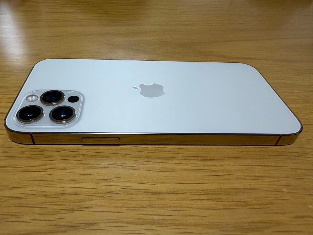 iPhone12pro ゴールド 128GB(未使用保護フィルム・コード付き)