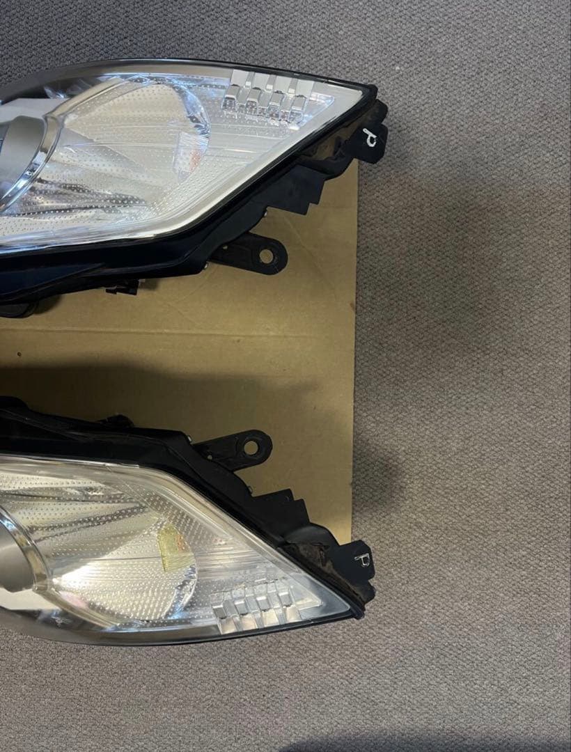 フェアレディZ Z33 中期 ヘッドライト 左右セット（中古品）