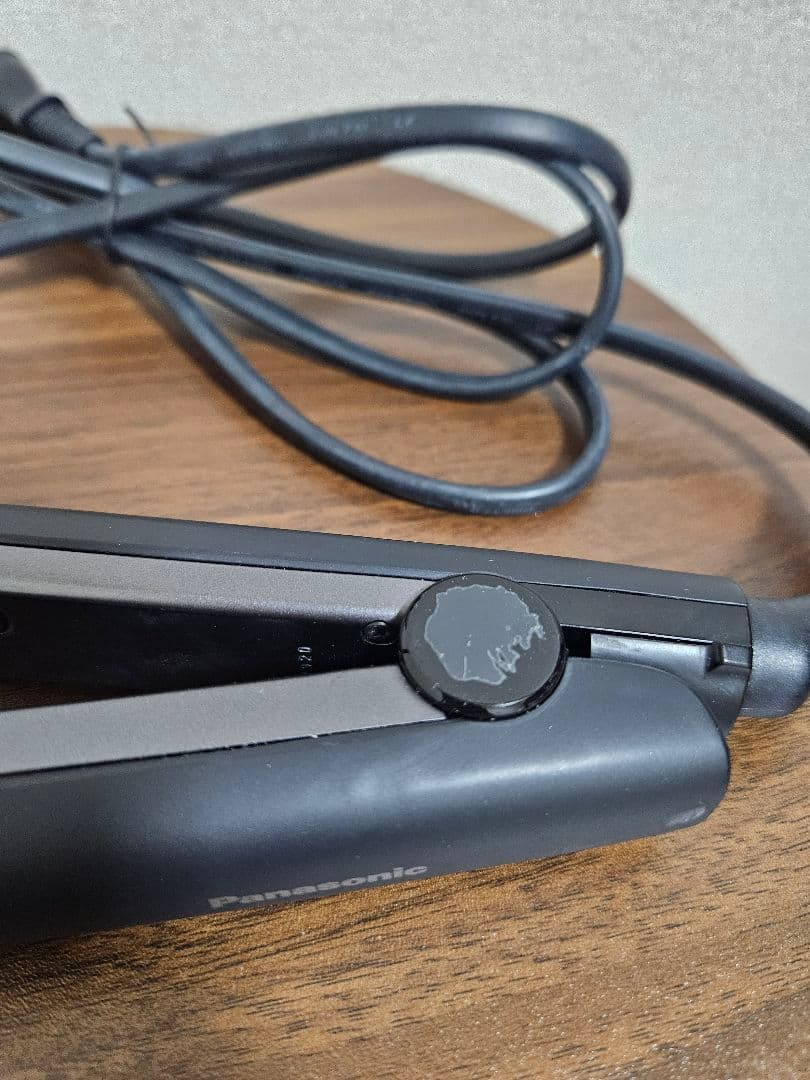 ナノケア ストレートアイロン EH-HS0J 値下げしました。