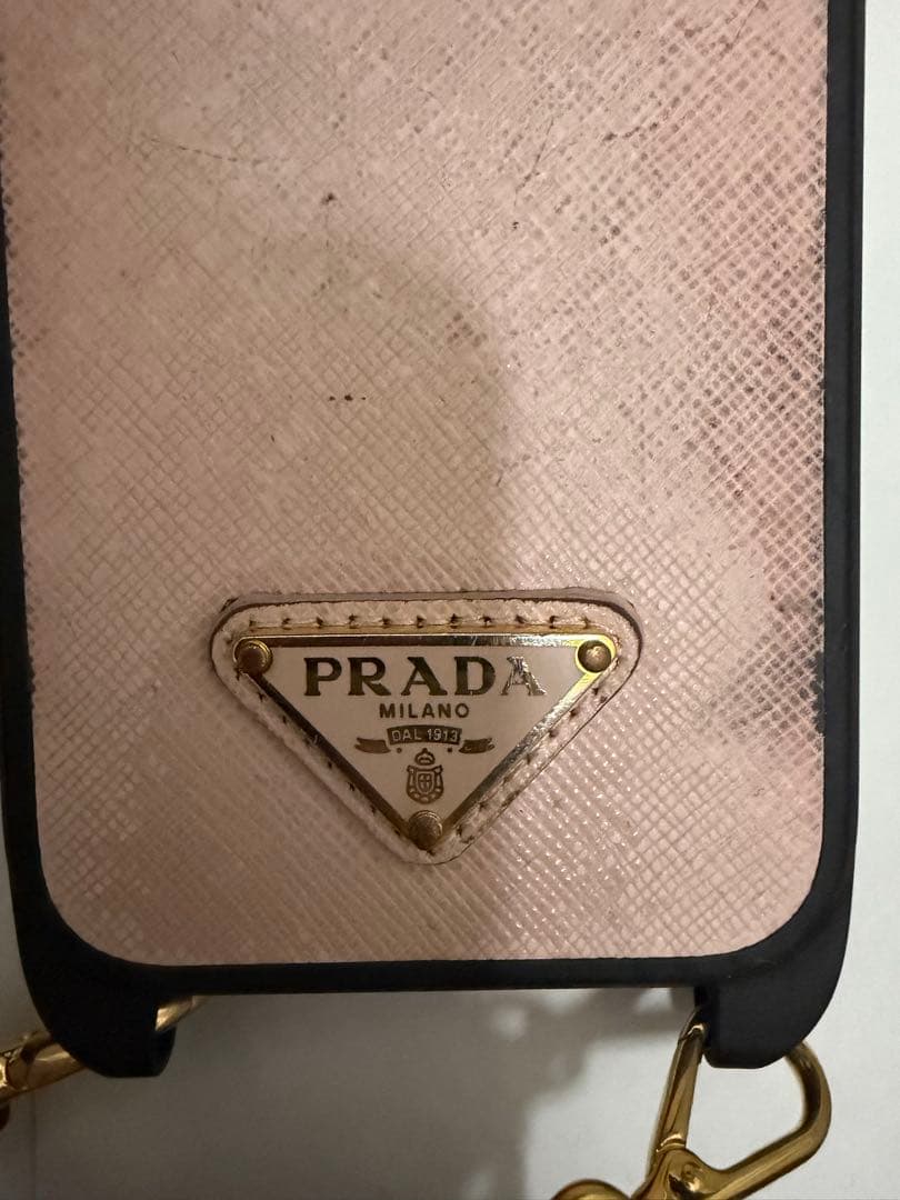 PRADA iPhone15ケース ピンク 正規品 箱付き