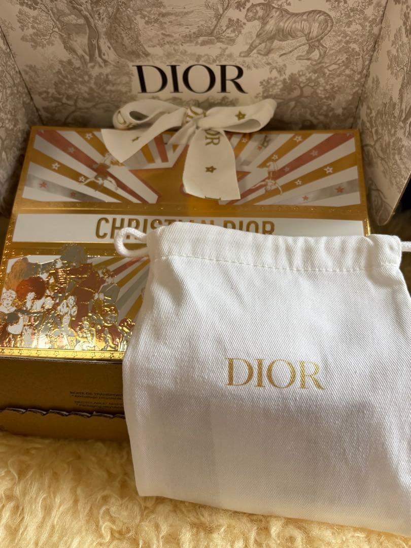 DIOR クチュールアイパレット （ホリデーコレクション 2025限定品