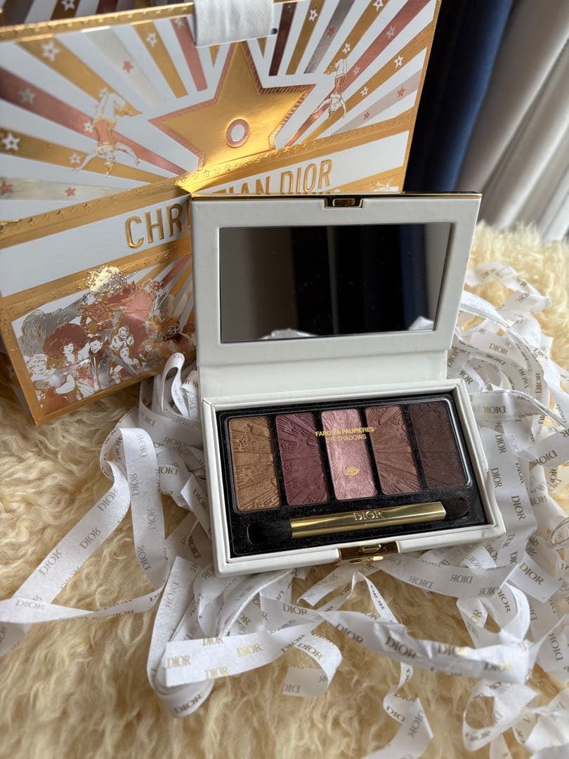 DIOR クチュールアイパレット （ホリデーコレクション 2025限定品