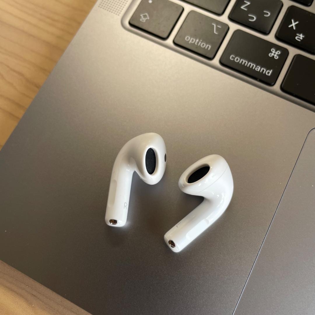 【美品】AirPods 第4世代 ノイズキャンセリング非搭載 Type-C