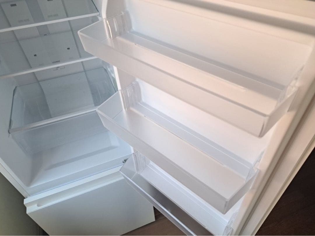 ★週末限定値下中　☆冷蔵庫 一人暮らし 180L 美品 NR-B18C1-W