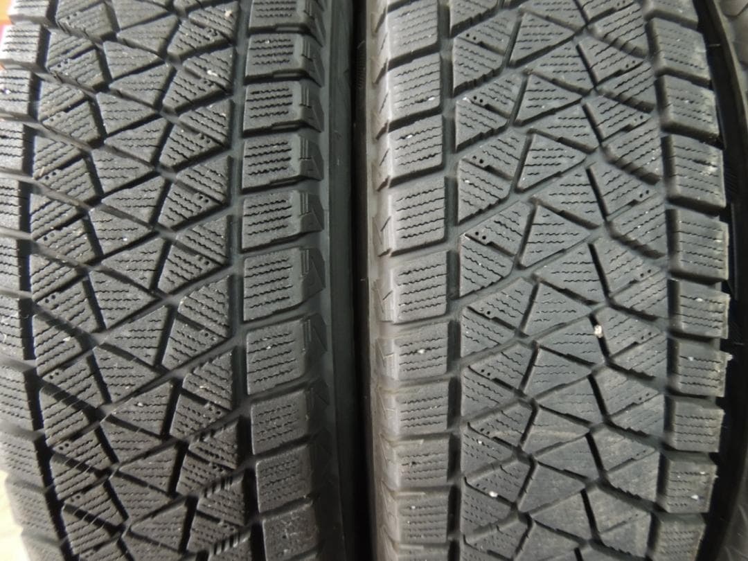 T711　175/80R16　ブリヂストン　スタッドレス4本　シワ有り　ジムニー