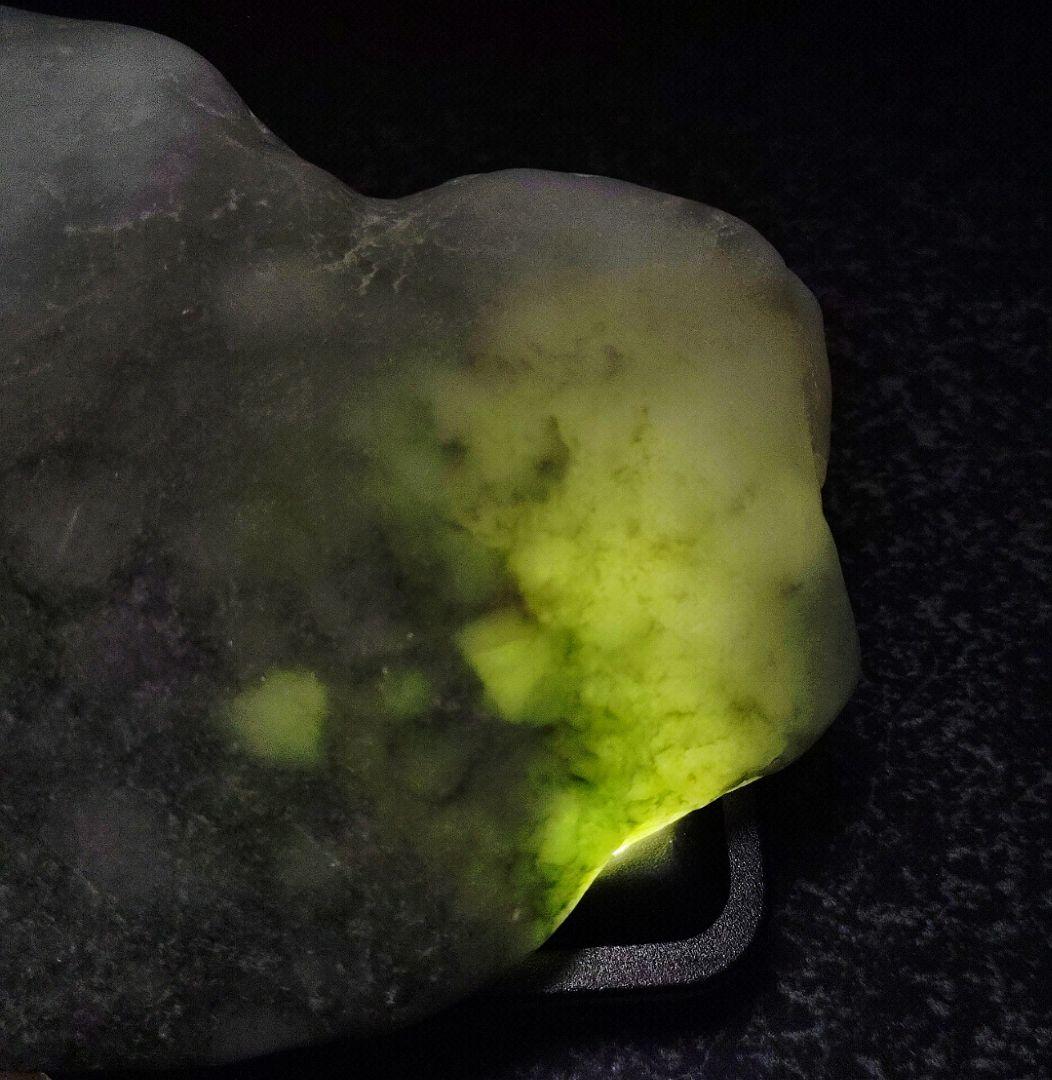 ★翡翠原石★糸魚川硬玉【小滝・川ズレ・ミロナイト翡翠】