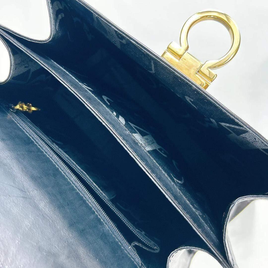 フェラガモ ガンチーニ レザー 2way フラップ ハンドバッグ