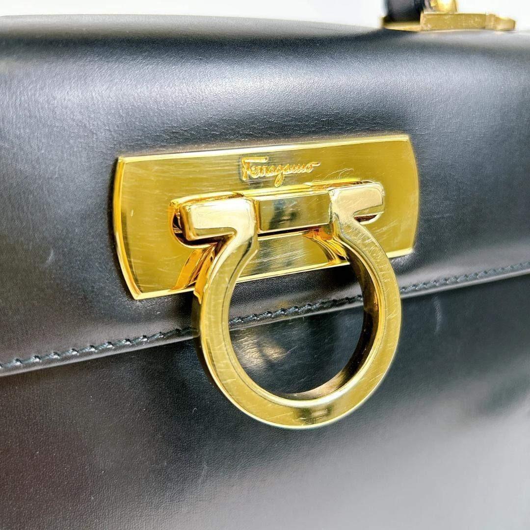 フェラガモ ガンチーニ レザー 2way フラップ ハンドバッグ