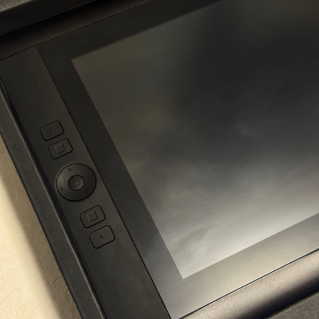 ワコム Cintiq 13HD DTK-1300/K0 液タブ 液晶タブレット