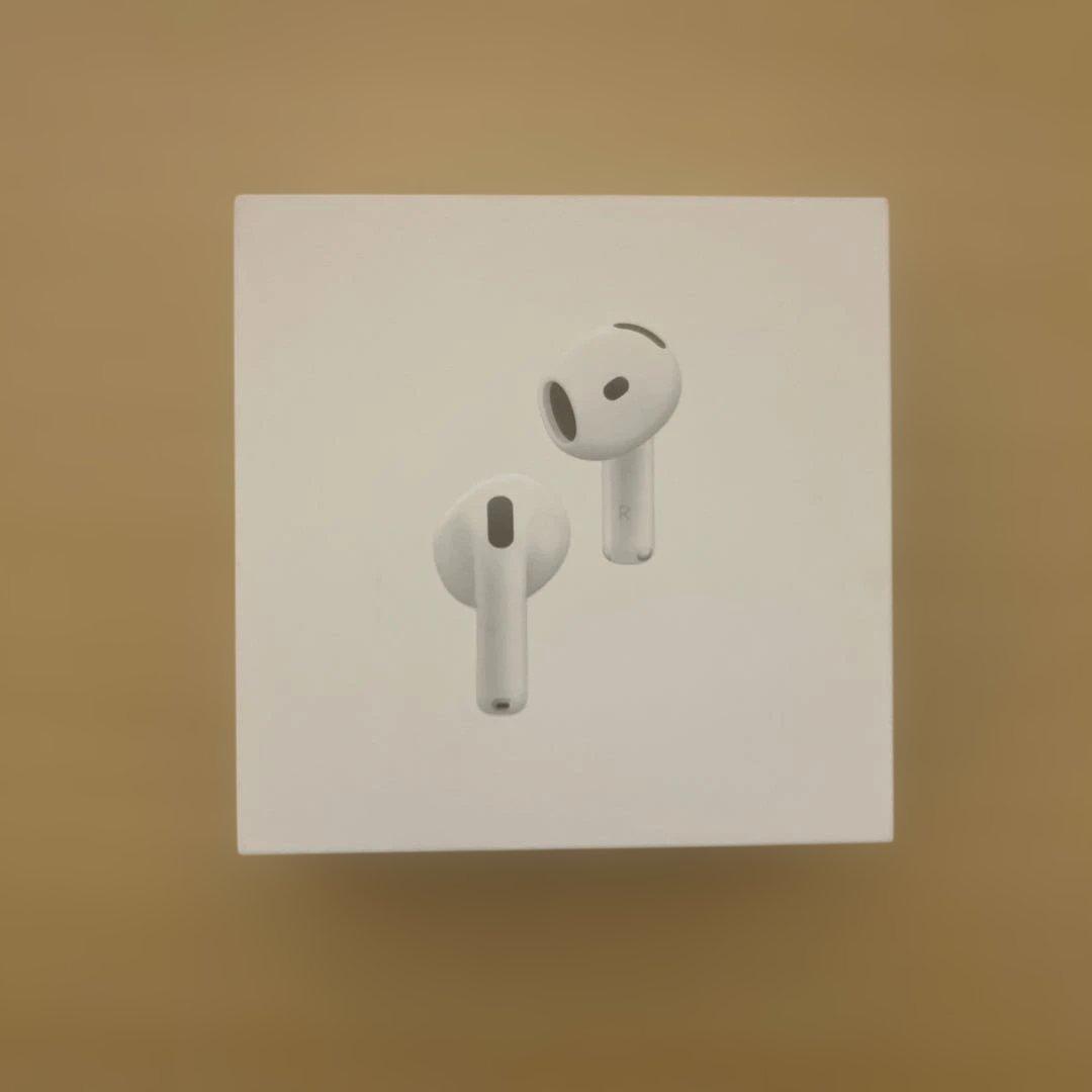 ノイズキャンセリング搭載AirPods4本体iFace clearケース付き