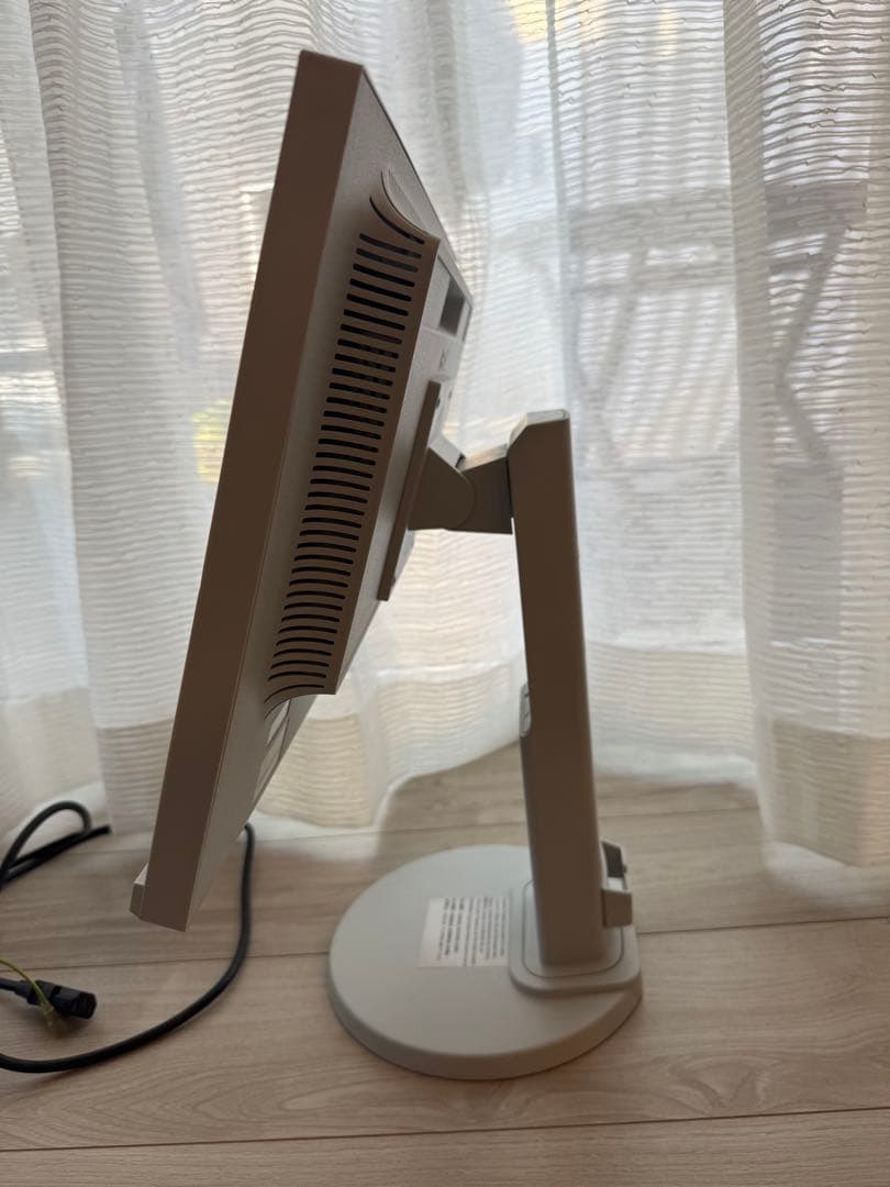 NEC 21.5インチスリムモニター 本体　LCD-E221N-C