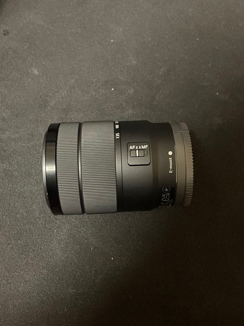 美品SONY 18-135mm f3.5-5.6ズームレンズ sel18135