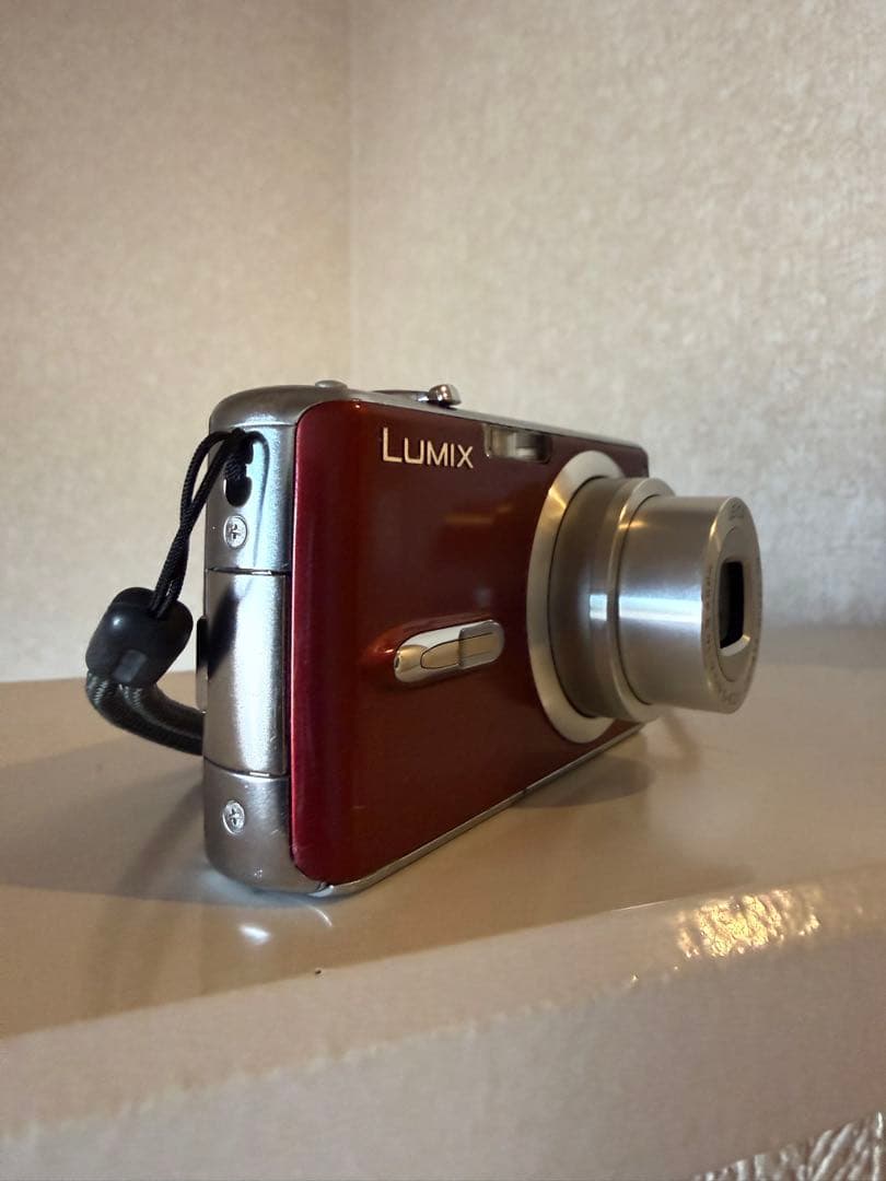 Panasonicデジカメ　コンパクト