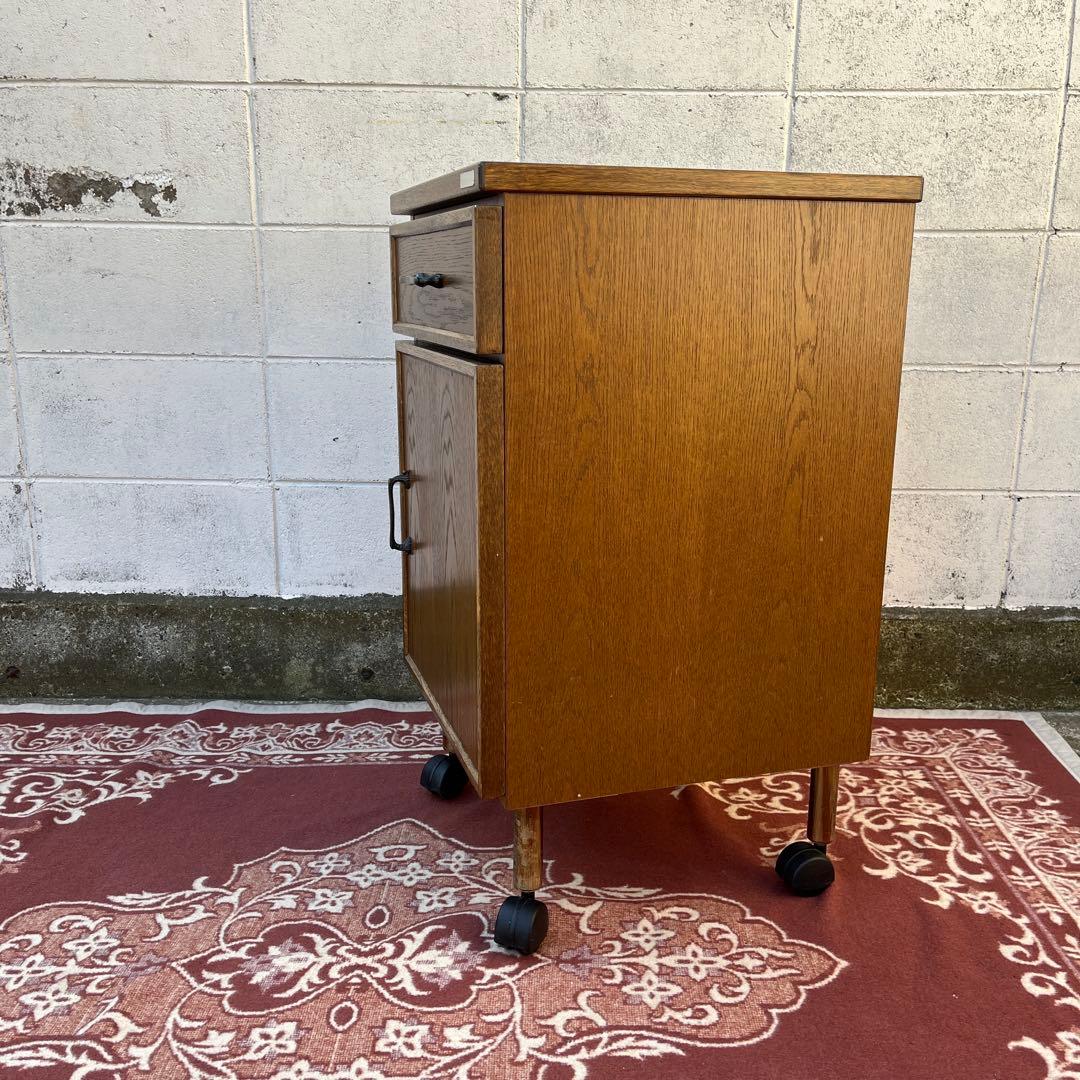 オーク材木製家具◾️パラマウントベッド 脚×キャスター付き チェスト キャビネット