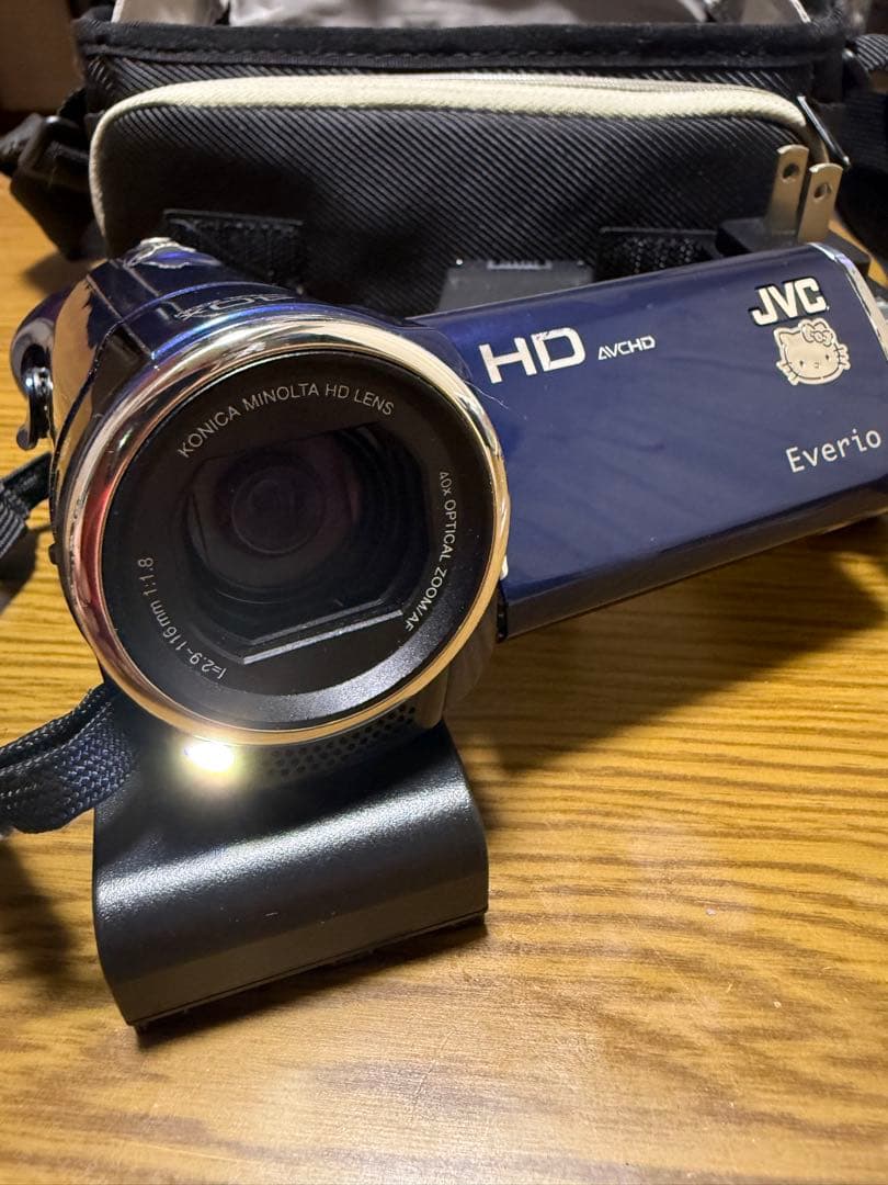 JVC Everio HD ビデオカメラ 青 GZ-HM670-A