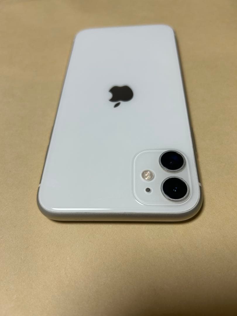 【美品】iPhone11 ホワイト　64GB SIMフリー
