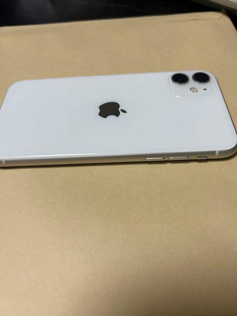 【美品】iPhone11 ホワイト　64GB SIMフリー