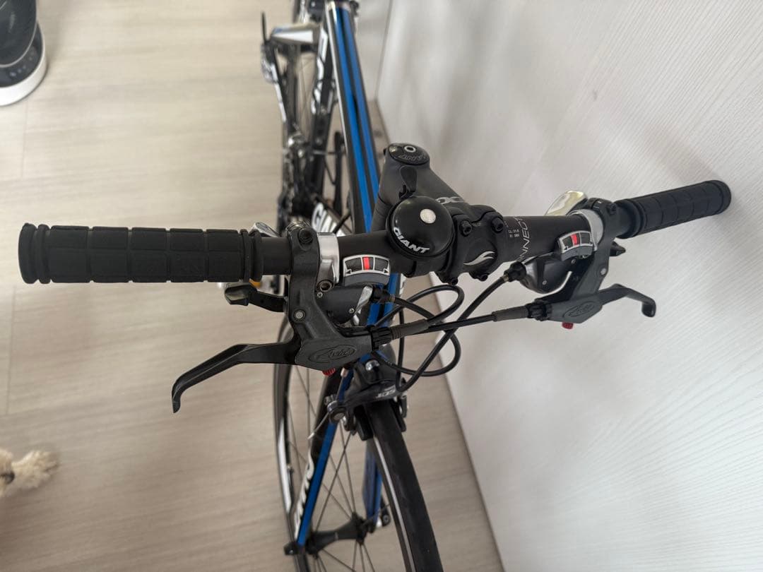 GIANT FCR0 2011年モデル　室内保管(手渡し可能です)