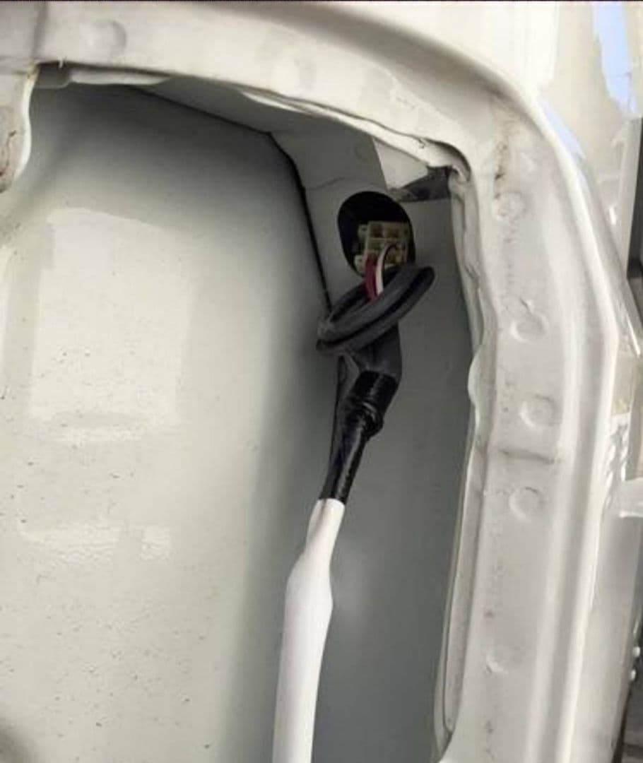 再販ランクル70(GRJ76K) 4灯化キット