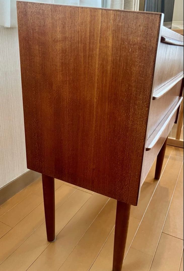 デンマーク（北欧）のヴィンテージチェスト ミッドセンチュリー ビンテージ チーク