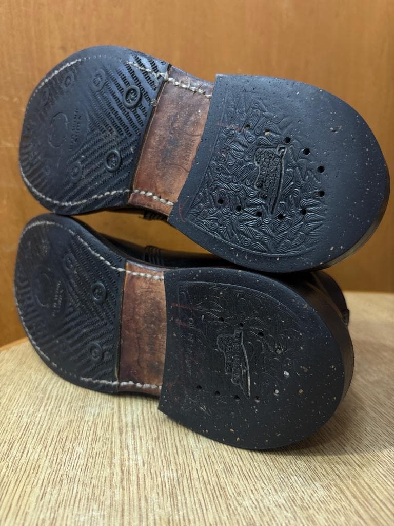 希少RED WING 9097 キャバリーチャッカ ブラックフェザーストーン7D