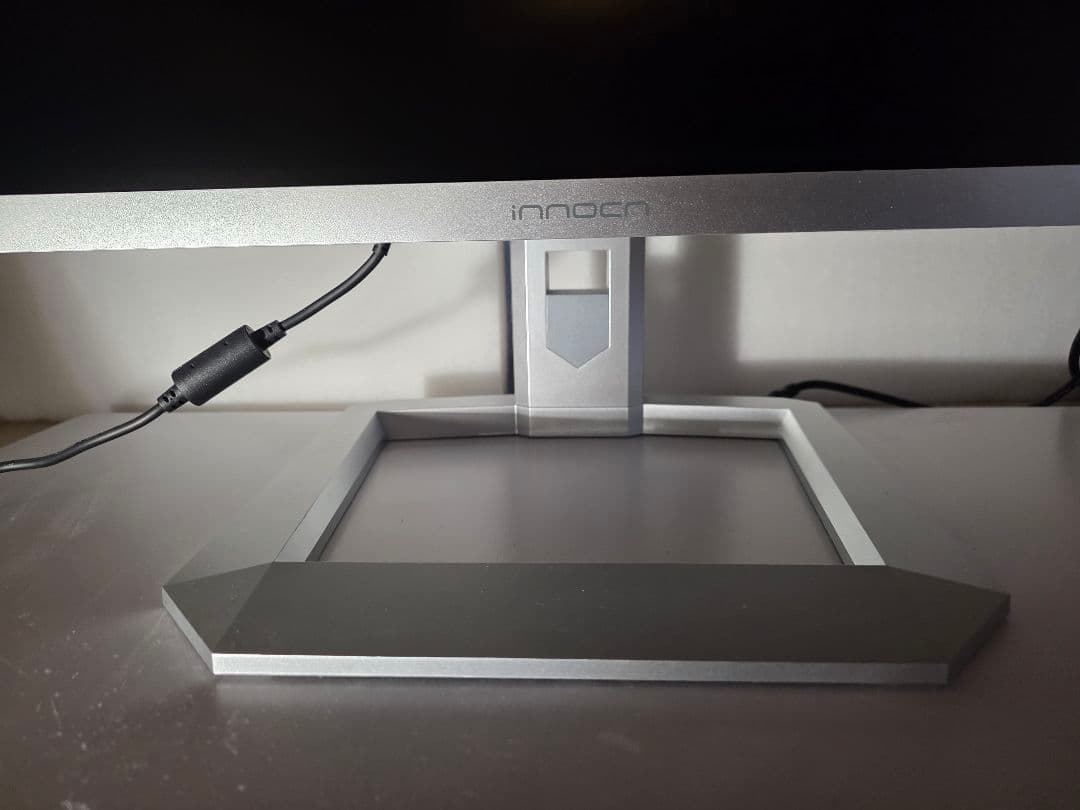 【美品】INNOCN 32M2V 32インチ 4K Mini-LED 160Hz