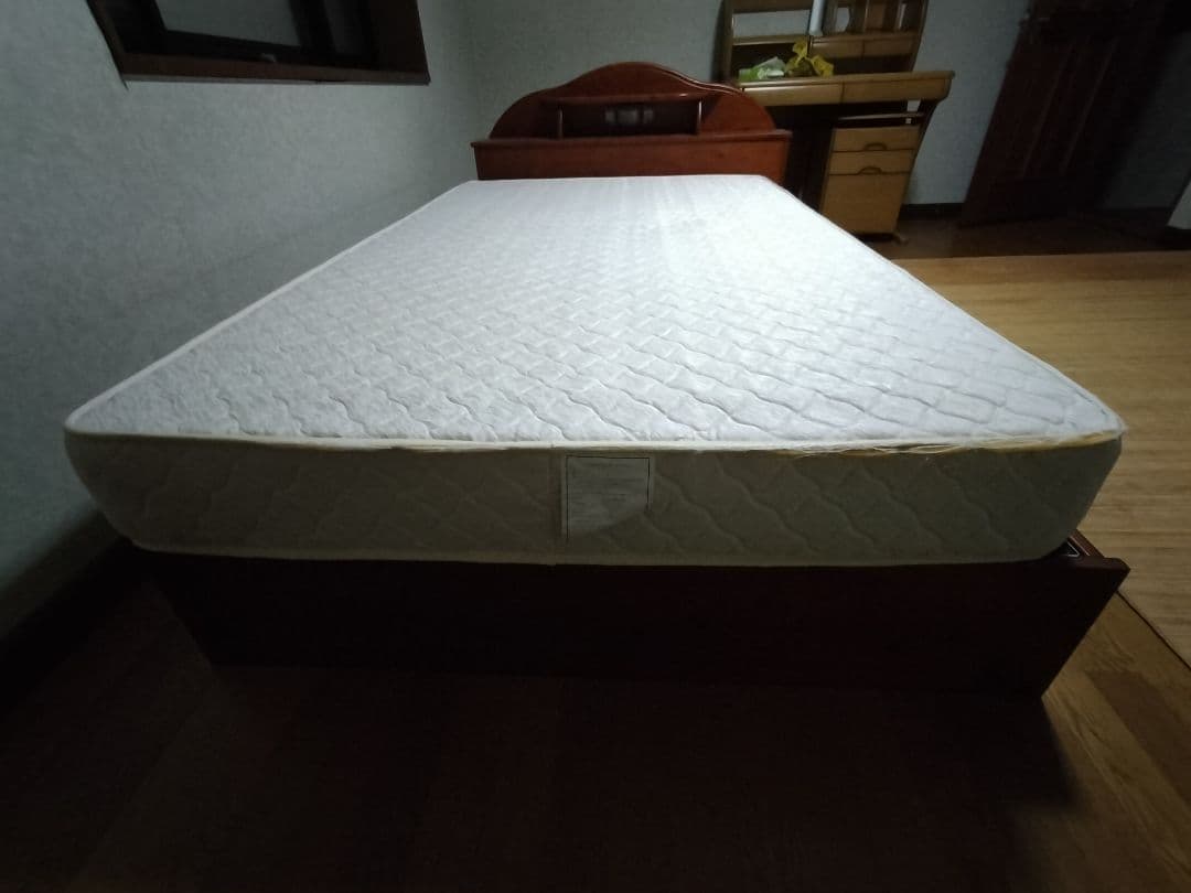 ベッド　商品説明必読お願いします。引き取り限定になります。