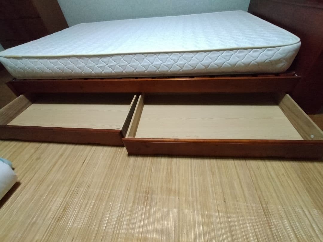 ベッド　商品説明必読お願いします。引き取り限定になります。