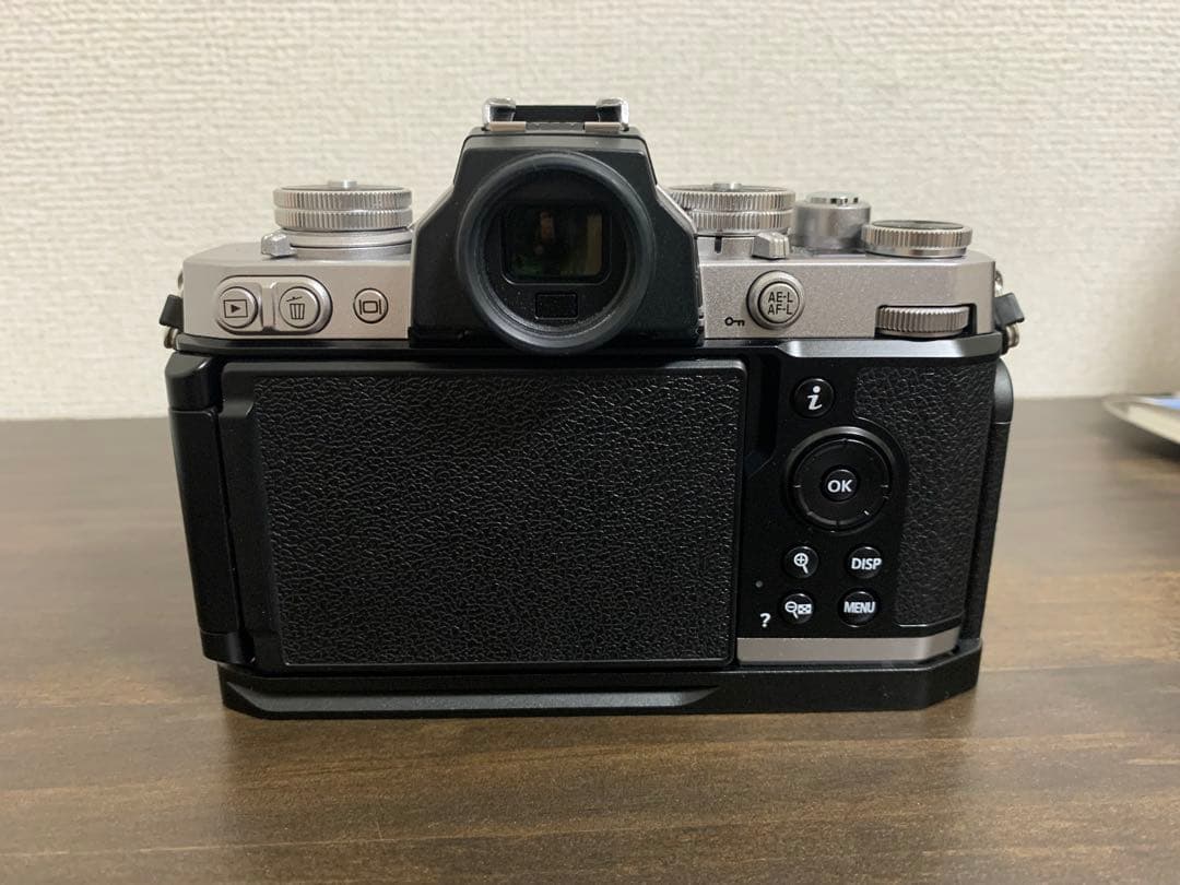 Nikon Zfcレンズ16-50 付き