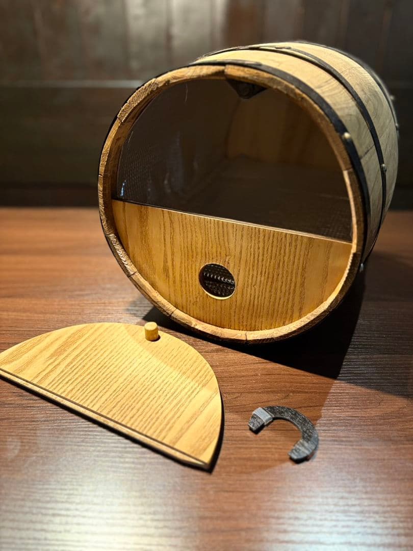 樽型サーバー（ボックスワイン用）ヨコ型穴1