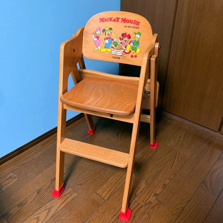 【希少】折り畳み式♪ディズニー♪ 木製　ベビー♪テーブル付きハイチェアー♪