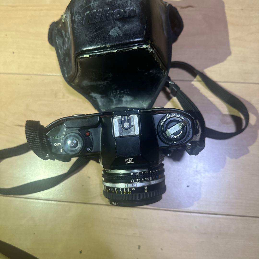 Z*い様 Nikon EM 一眼レフカメラ レンズ付き