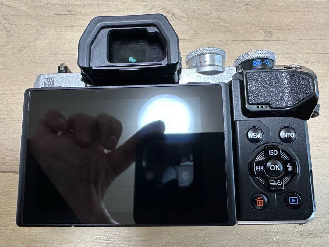 OM-D E-M10 Mark IIIダブルズームキット