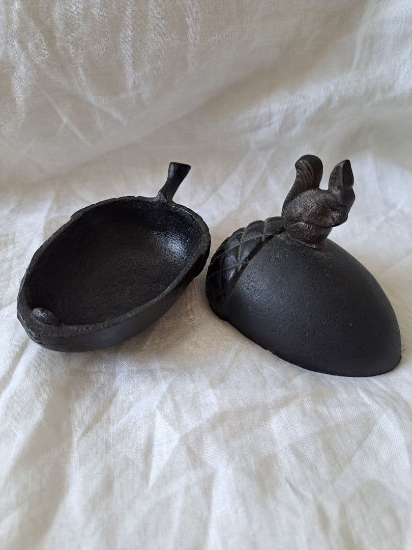 アイアン　リス　ドングリ