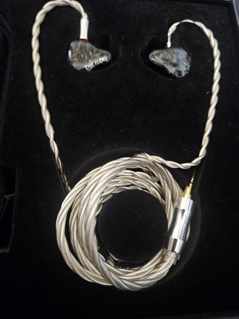美品 THIEAUDIO HYPE2 有線イヤホン 高音質 ブルー