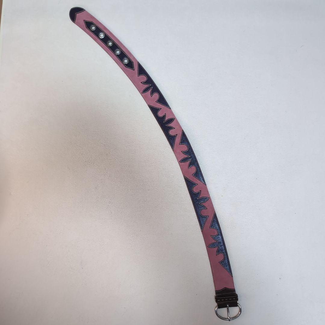 希少美品 PRADAラウンドシェイプ スエード/レザー レディースデザインベルト