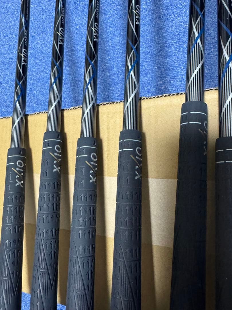 XXIO 8 アイアン 5.6.7.8.9.P 6本MP800カーボンシャフトS