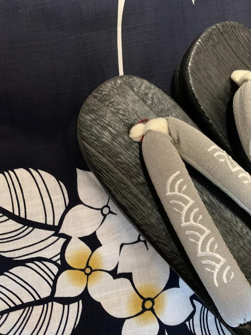 ◆大人ゆかた◆品ある紫陽花（あじさい）紺浴衣◆どなたでもお似合いになるシンプル柄