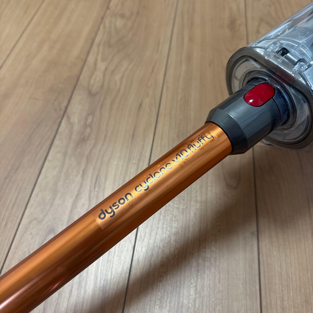 ダイソン コードレス掃除機 Dyson Cyclone V10 Fluffy本体