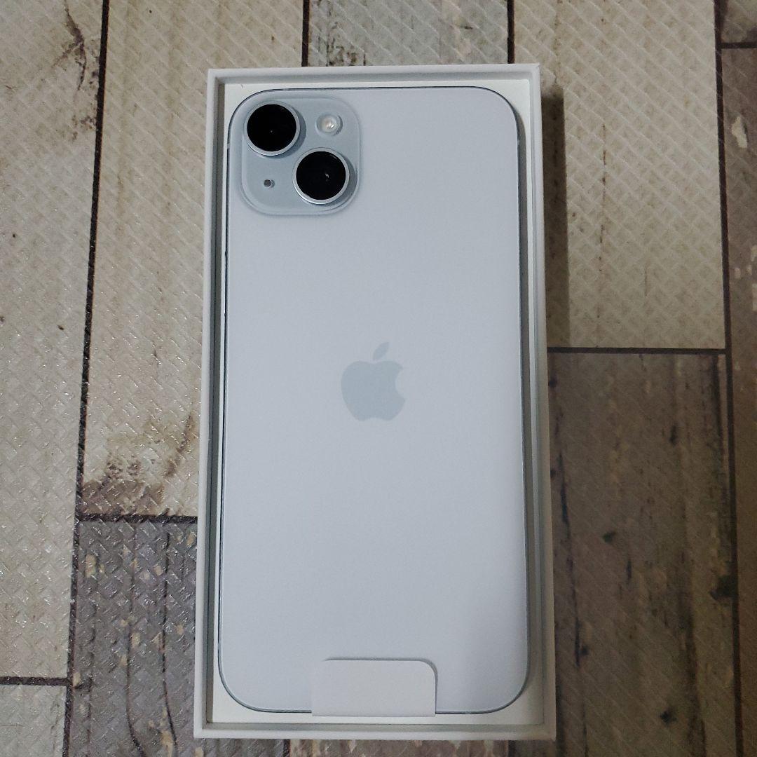 Apple iPhone 15Plus 本体　256GB