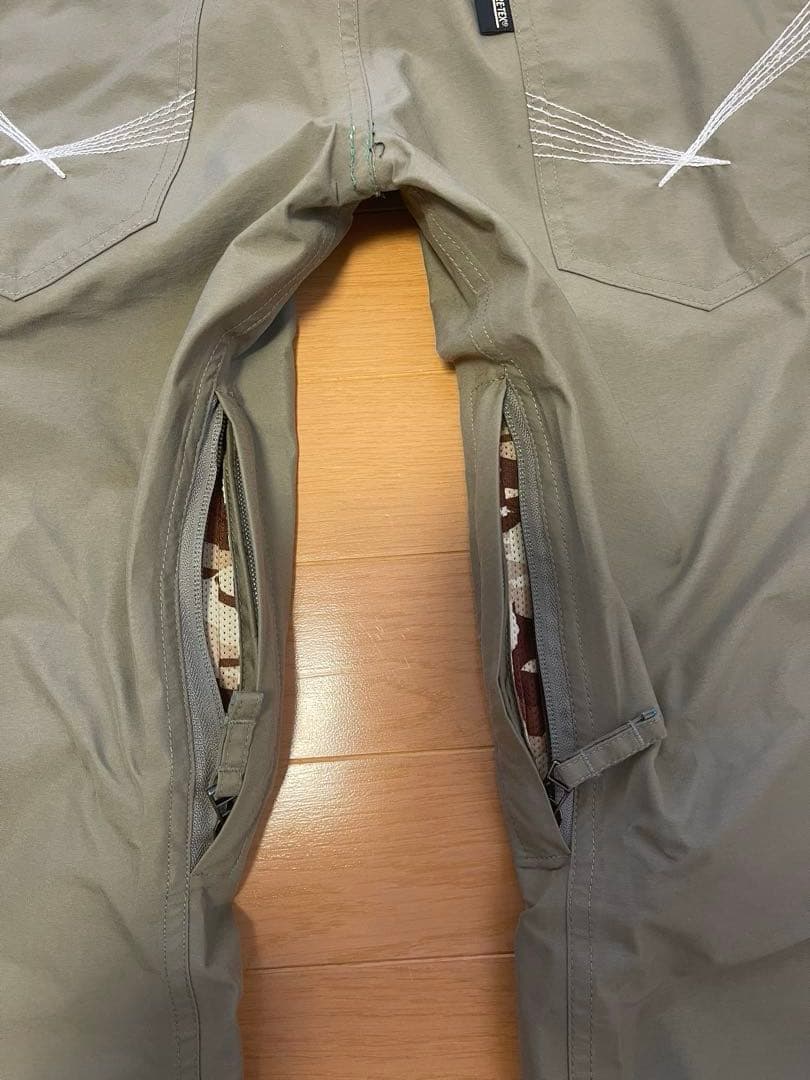 GORE-TEX REWスノーボードウェア　上下セット