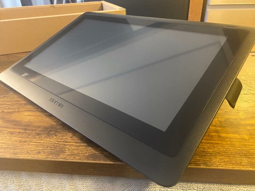 【美品】Wacom Cintiq 16 液晶ペンタブレット本体　保護フィルム付き