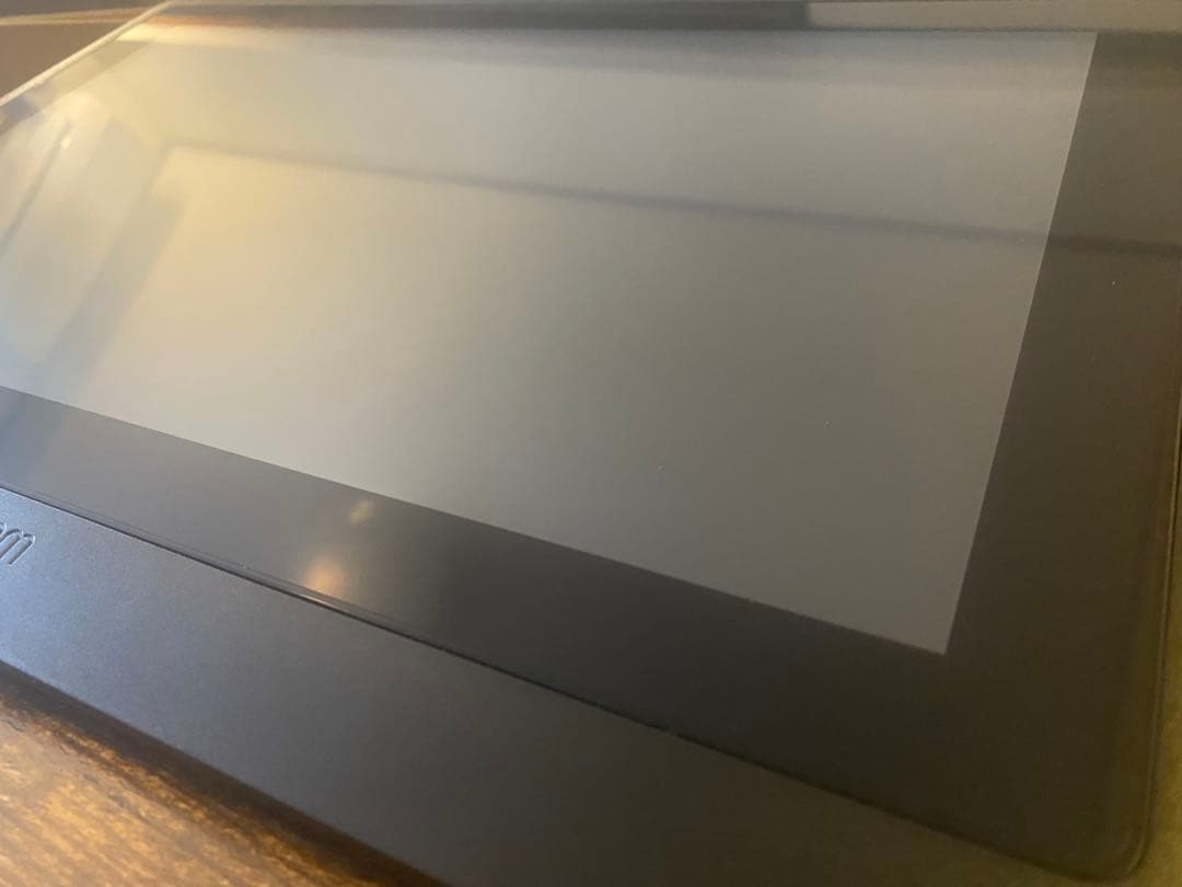 【美品】Wacom Cintiq 16 液晶ペンタブレット本体　保護フィルム付き