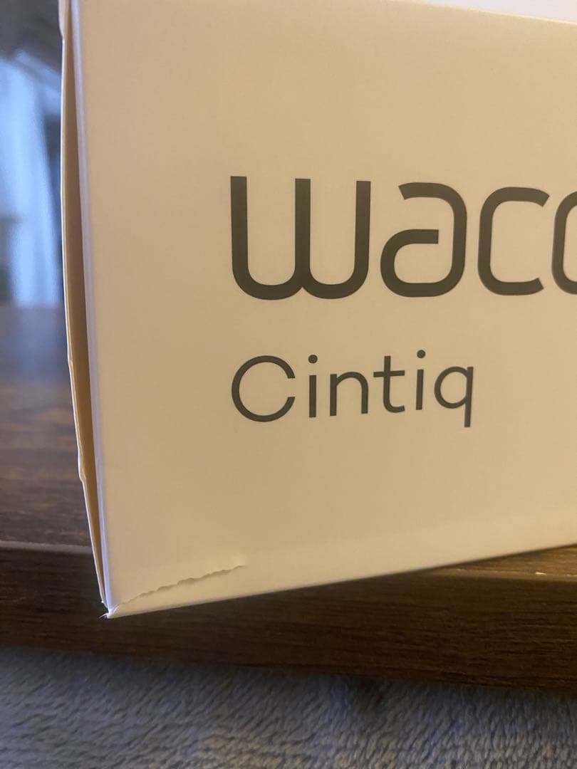 【美品】Wacom Cintiq 16 液晶ペンタブレット本体　保護フィルム付き